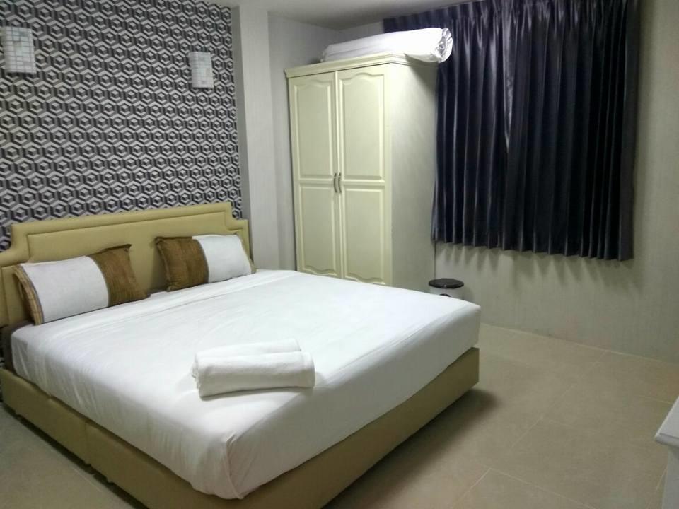 Hari Om Delhi Darbar Hotel Pattaya Exterior foto